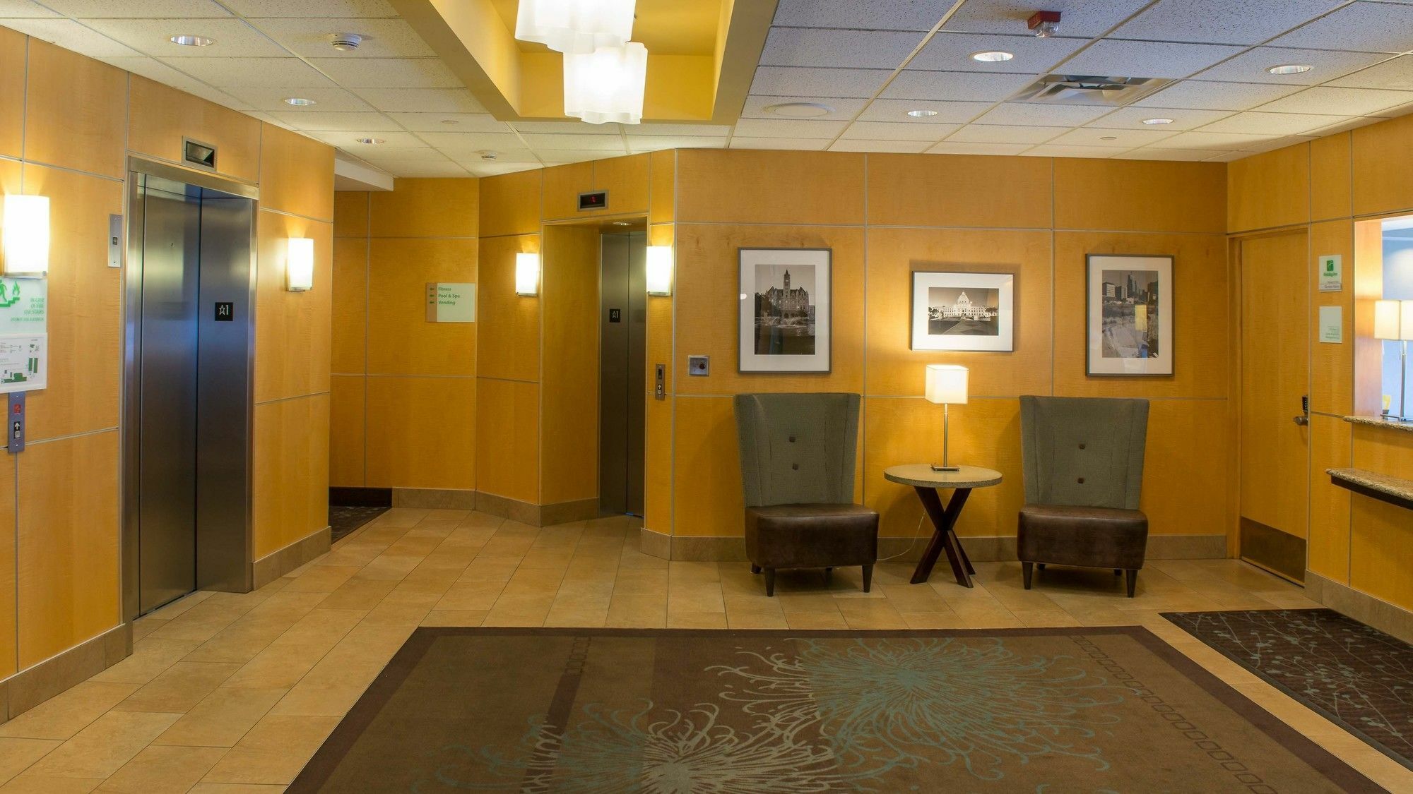 Holiday Inn St. Paul Downtown By Ihg Saint Paul Exterior photo